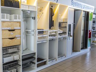 Garderoby i systemy przesuwne w Intar Syców