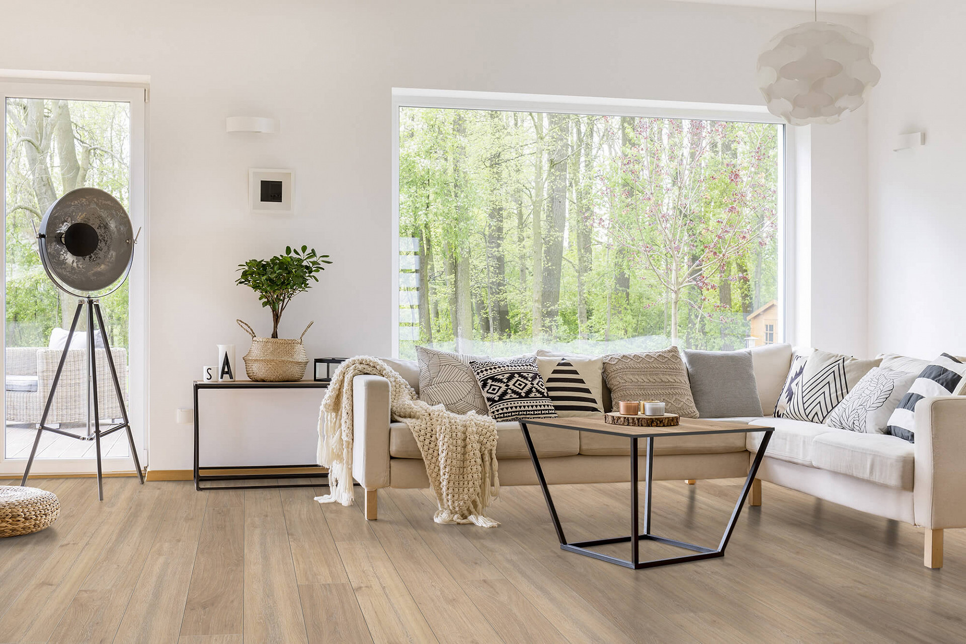 Salon boho chic i glamour – artystyczny szyk